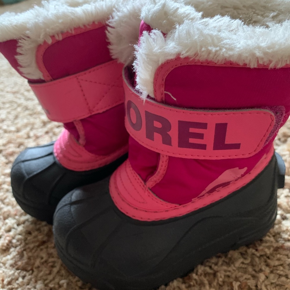 Sorel toddler snow boots